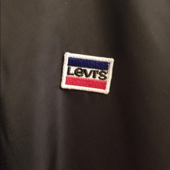 Levi’s Windbreaker Jacket - Picture 10 of 11